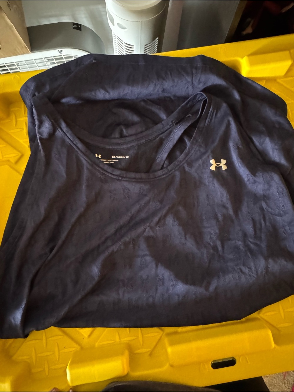 Under Armour women’s navy blue Performance Tank Top